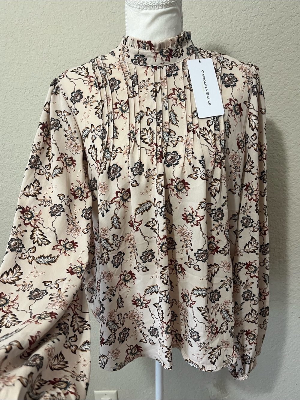 NWT Carolina Belle Montreal Floral Pleated Blouse Size M
